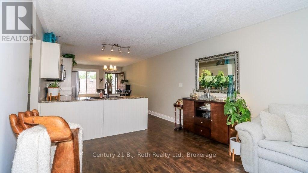 201 - 43 Olive Crescent, Orillia, Ontario  L3V 7M8 - Photo 30 - S14127272