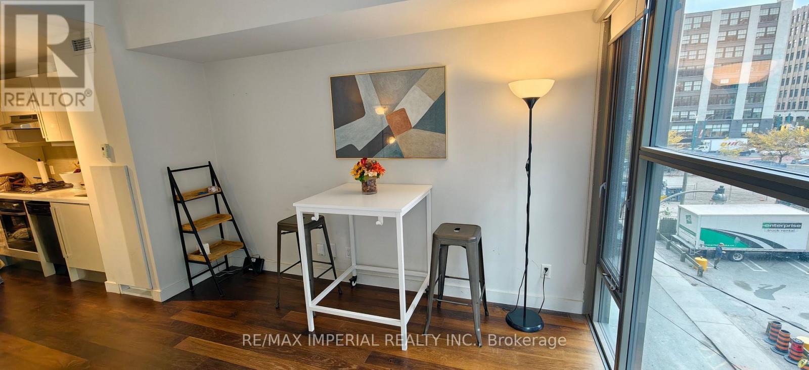 405 - 25 Oxley Street, Toronto, Ontario  M5V 2J5 - Photo 7 - C14127216