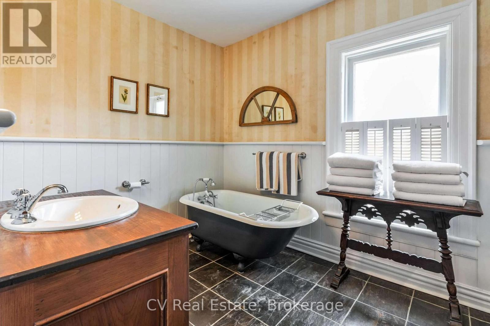 54 Bruce Street, Blue Mountains, Ontario  N0H 2P0 - Photo 19 - X14127252