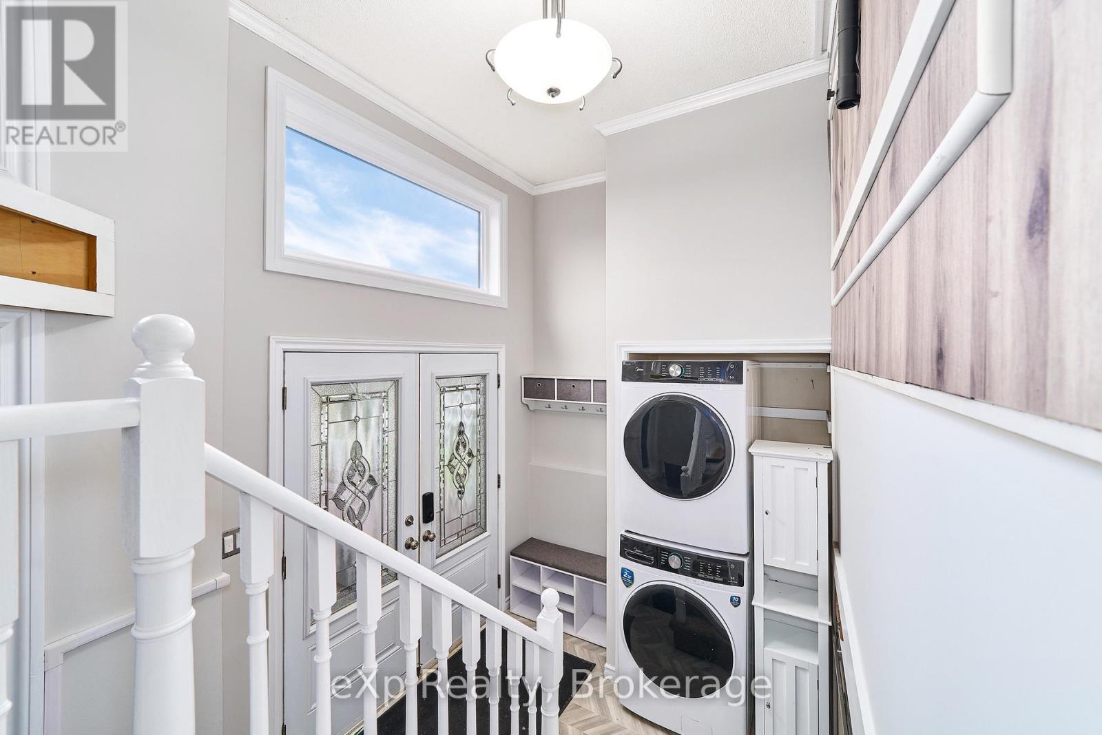 34 Hooper Square, Clarington, Ontario  L1C 4X8 - Photo 4 - E14127218