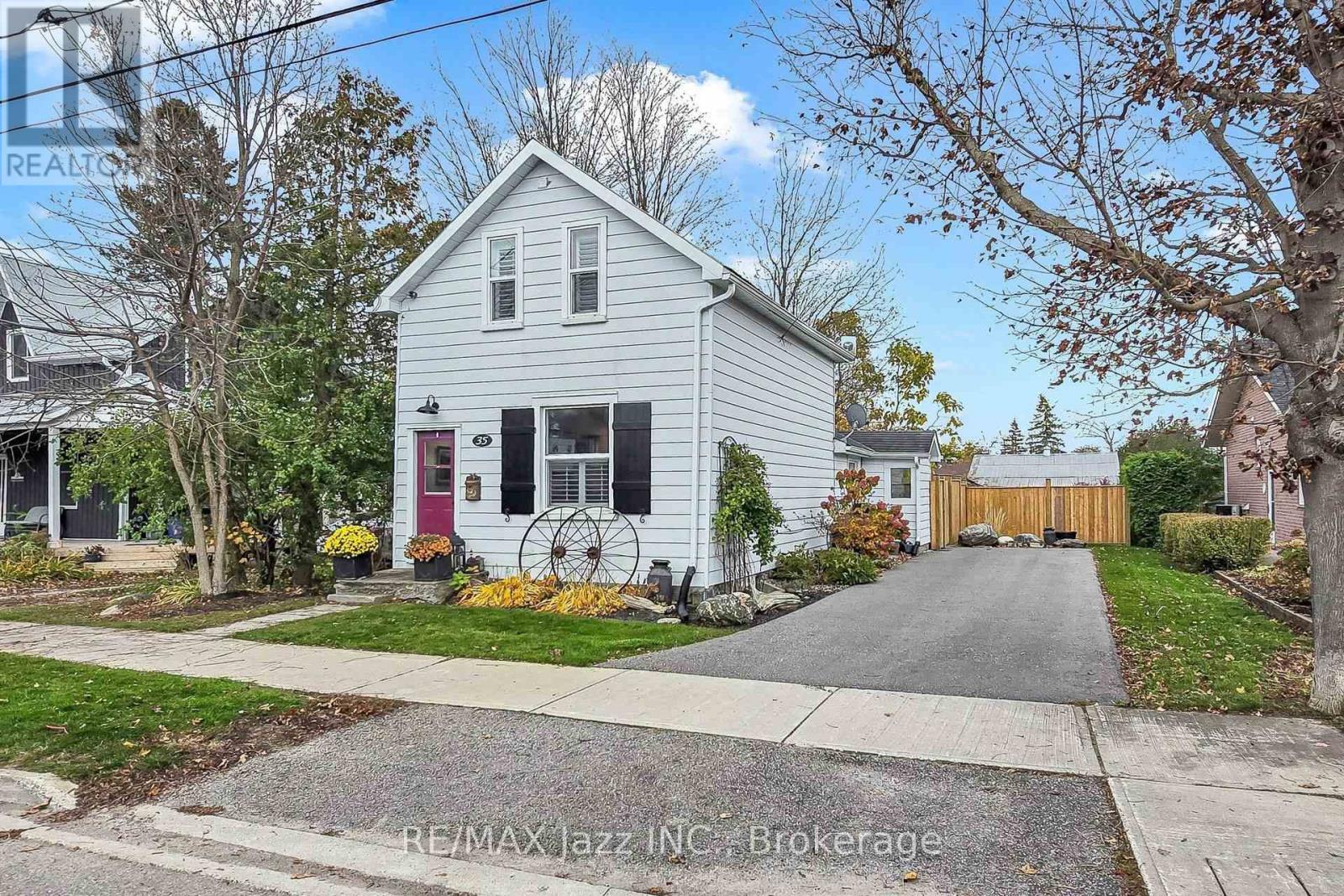 35 Jones Street, Brock, Ontario  L0C 1H0 - Photo 2 - N14127246