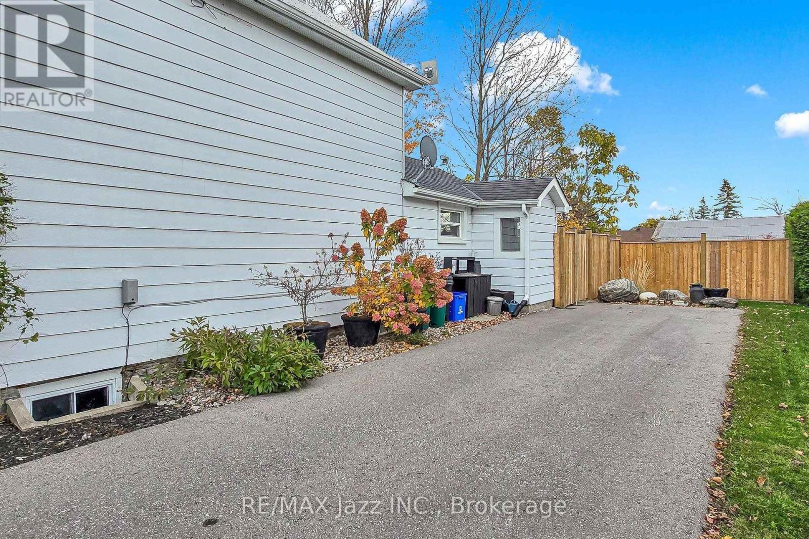 35 Jones Street, Brock, Ontario  L0C 1H0 - Photo 3 - N14127246