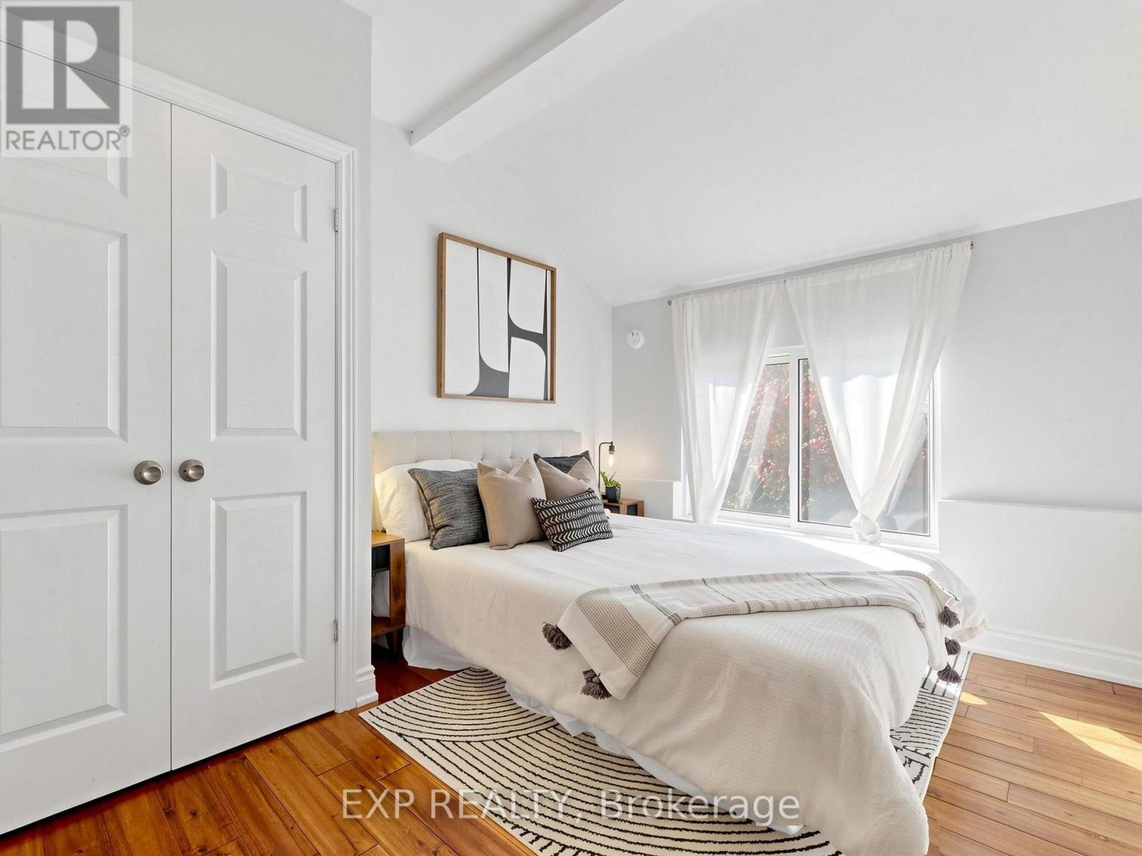 827 Craven Road, Toronto, Ontario  M4L 2Z7 - Photo 13 - E14127182