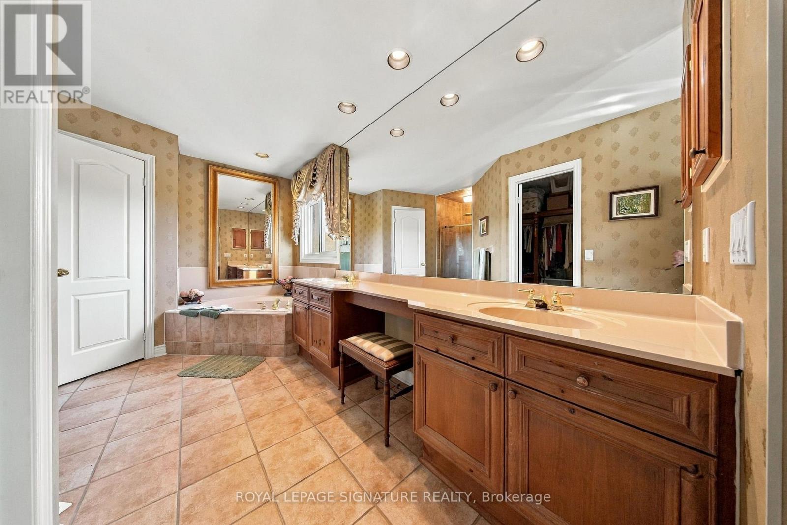 1604 Valley Ridge Crescent, Pickering, Ontario  L1V 6S2 - Photo 30 - E14127254