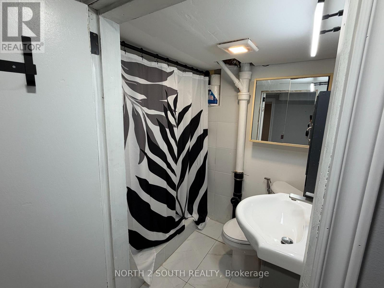 Lower - 998 Warden Avenue, Toronto (Wexford-Maryvale), Ontario  M1R 2P1 - Photo 13 - E14127266