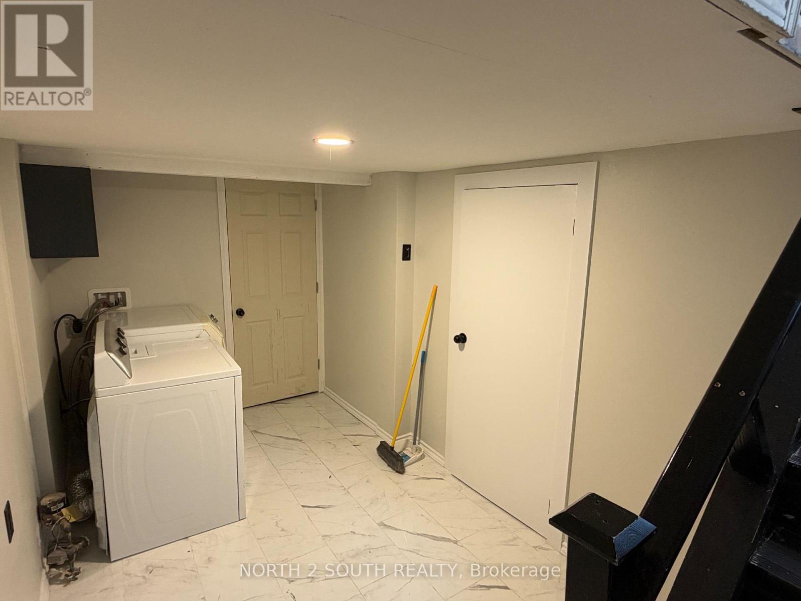 Lower - 998 Warden Avenue, Toronto (Wexford-Maryvale), Ontario  M1R 2P1 - Photo 5 - E14127266