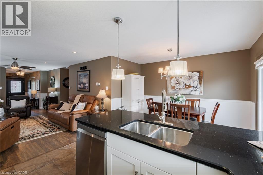 98 Sanders Crescent, Tillsonburg, Ontario  N4G 0B4 - Photo 13 - 40874561