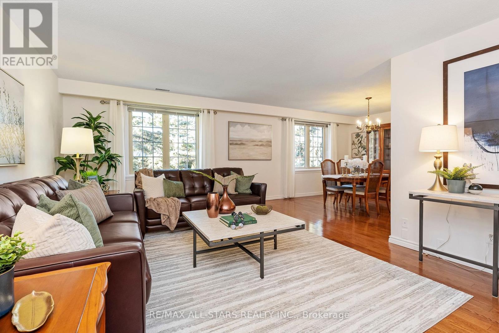 25 Captain Rolph Boulevard, Markham (Markham Village), Ontario  L3P 2P7 - Photo 3 - N14127200