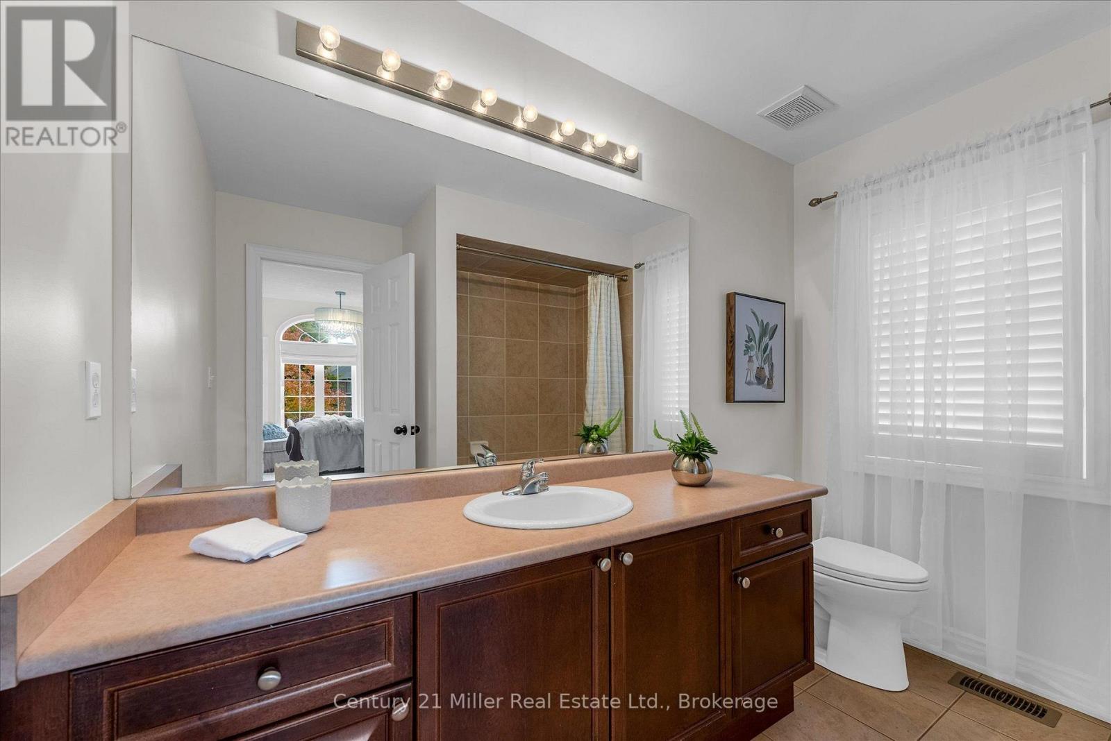 2349 Presquile Drive, Oakville (Jc Joshua Creek), Ontario  L6H 7P9 - Photo 28 - W14127228