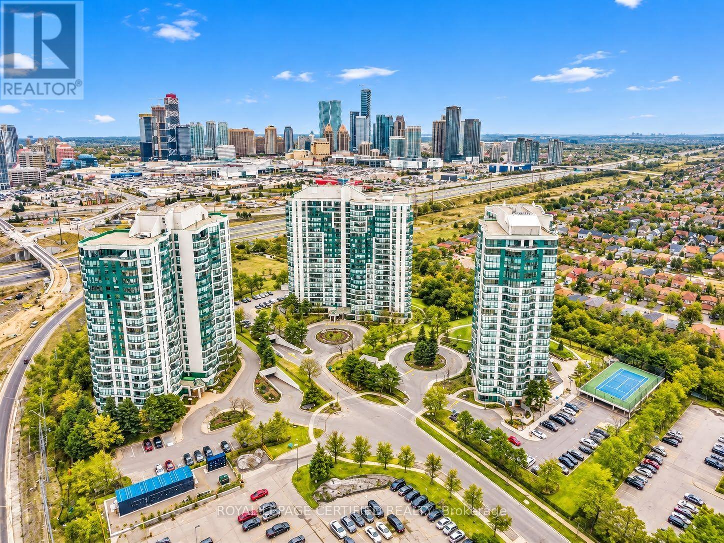 1205 - 4460 Tucana Court, Mississauga (Hurontario), Ontario  L5R 3K9 - Photo 2 - W14127202