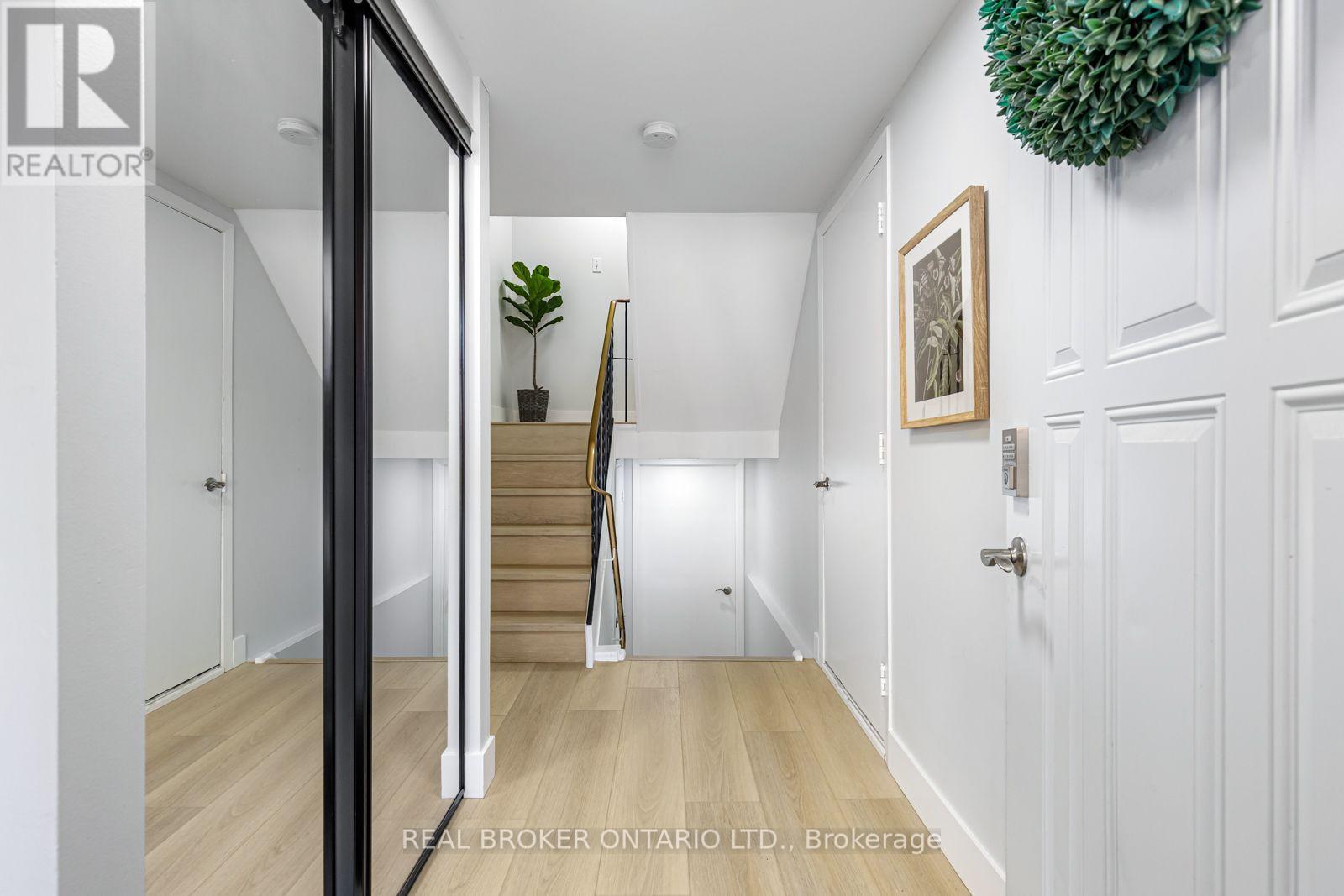 7 - 100 Bluevale Street N, Waterloo, Ontario  N2J 4M9 - Photo 4 - X14127178