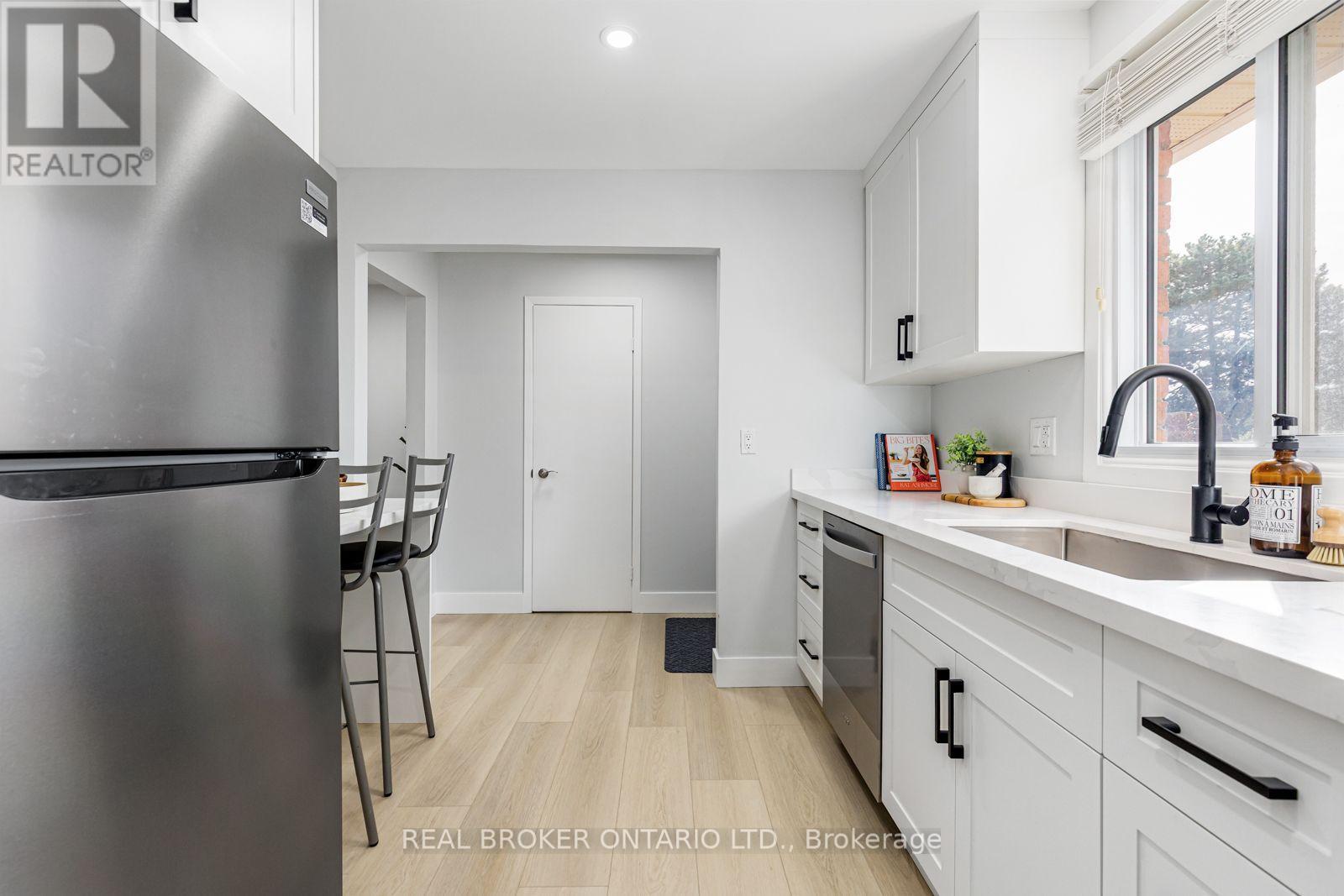 7 - 100 Bluevale Street N, Waterloo, Ontario  N2J 4M9 - Photo 7 - X14127178