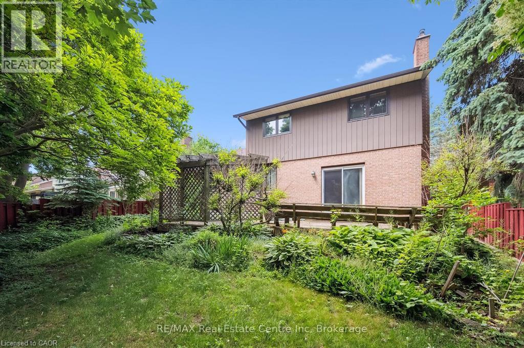 208 Ironwood Road, Guelph, Ontario  N1G 3K3 - Photo 16 - 40874846
