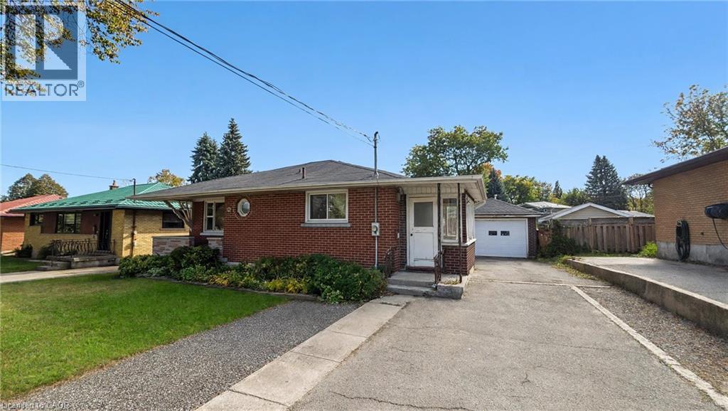 246 Stevenson Street N, Guelph, Ontario  N1E 5B4 - Photo 2 - 40872897