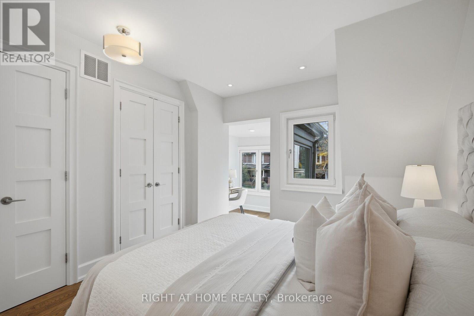32 Eastmount Avenue, Toronto, Ontario  M4K 1V1 - Photo 20 - E14127068