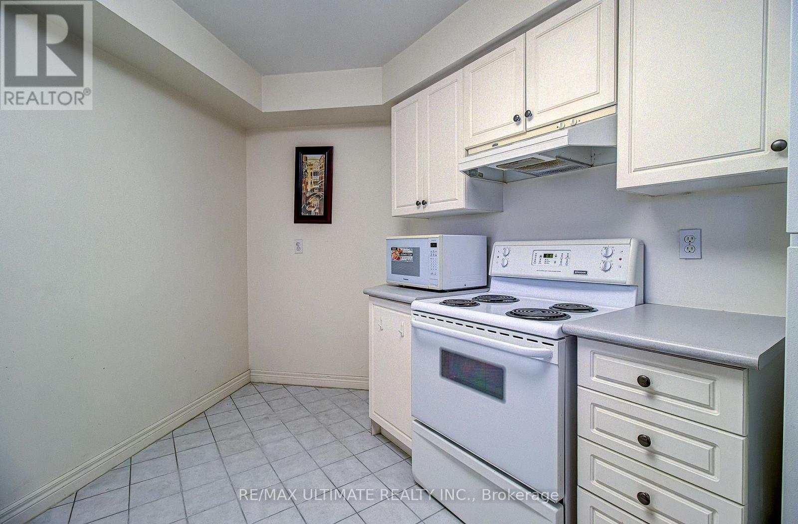 525 - 1700 Eglinton Avenue E, Toronto, Ontario  M4A 2X4 - Photo 11 - C14126184