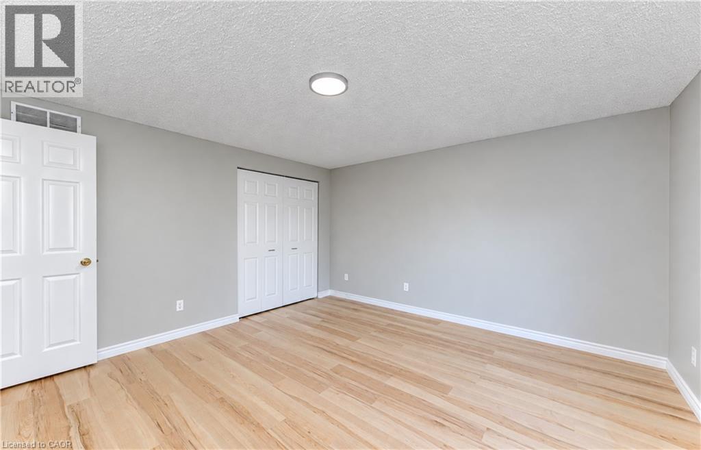 61 Chesterton Lane, Guelph, Ontario  N1E 7A6 - Photo 33 - 40874083