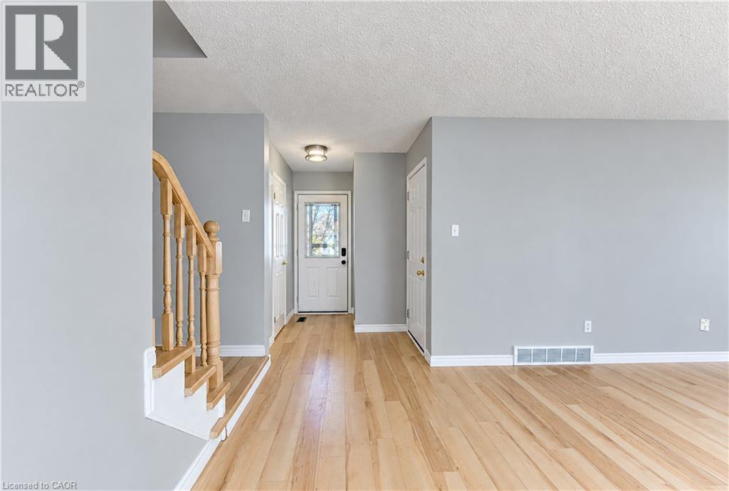 61 Chesterton Lane, Guelph, Ontario  N1E 7A6 - Photo 6 - 40874083