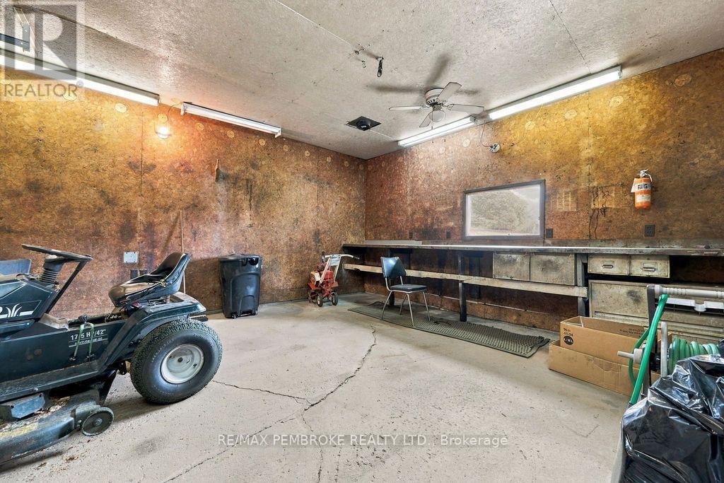 180 Everett Street, Pembroke, Ontario  K8A 3W1 - Photo 47 - X14127400