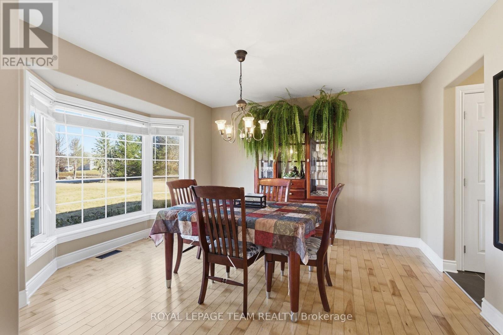 37 Balmoral Street, North Grenville, Ontario  K0G 1J0 - Photo 5 - X14127324
