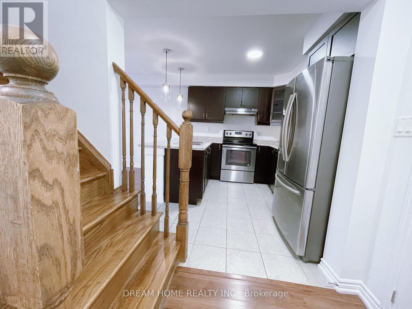 651 Laking Terrace, Milton, Ontario  L9T 9J4 - Photo 7 - W14127392