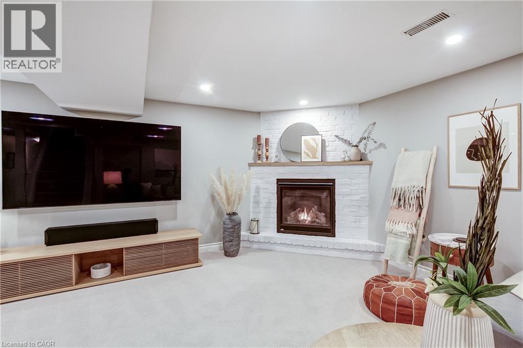2228 Clarendon Park Drive, Burlington, Ontario  L7R 1X1 - Photo 16 - 40874807