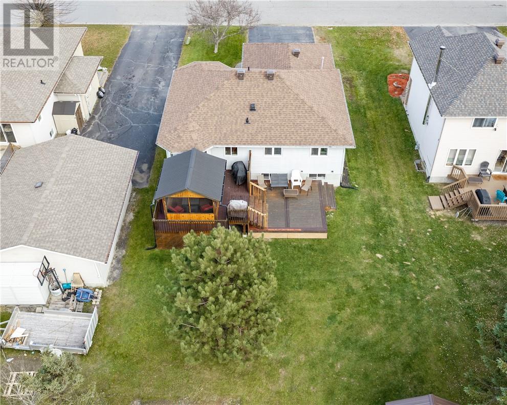 4319 Chateau, Hanmer, Ontario  P3P 1Y6 - Photo 2 - 2131141