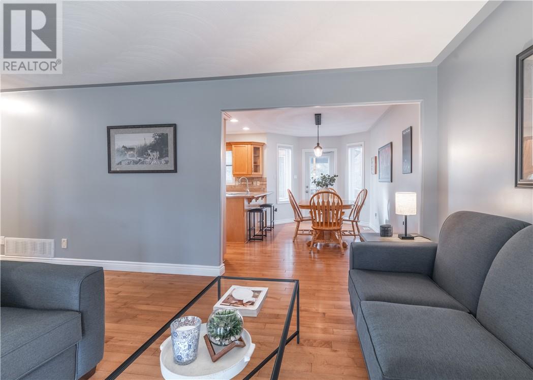 4319 Chateau, Hanmer, Ontario  P3P 1Y6 - Photo 6 - 2131141