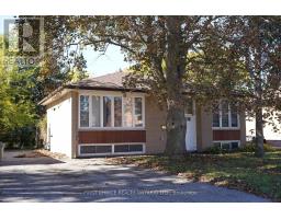172 COLBORNE AVENUE, Richmond Hill, Ontario