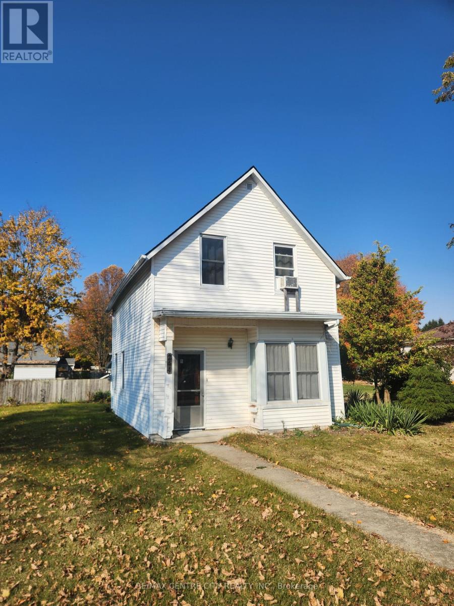 244 ELM STREET W, Chatham-Kent, Ontario