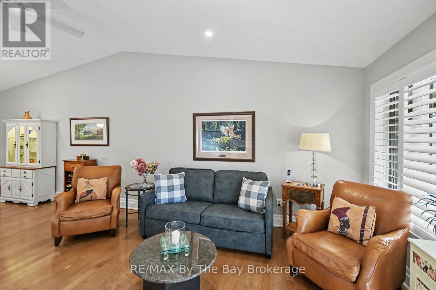 133 Greenway Drive, Wasaga Beach, Ontario  L9Z 0E6 - Photo 21 - S14127422
