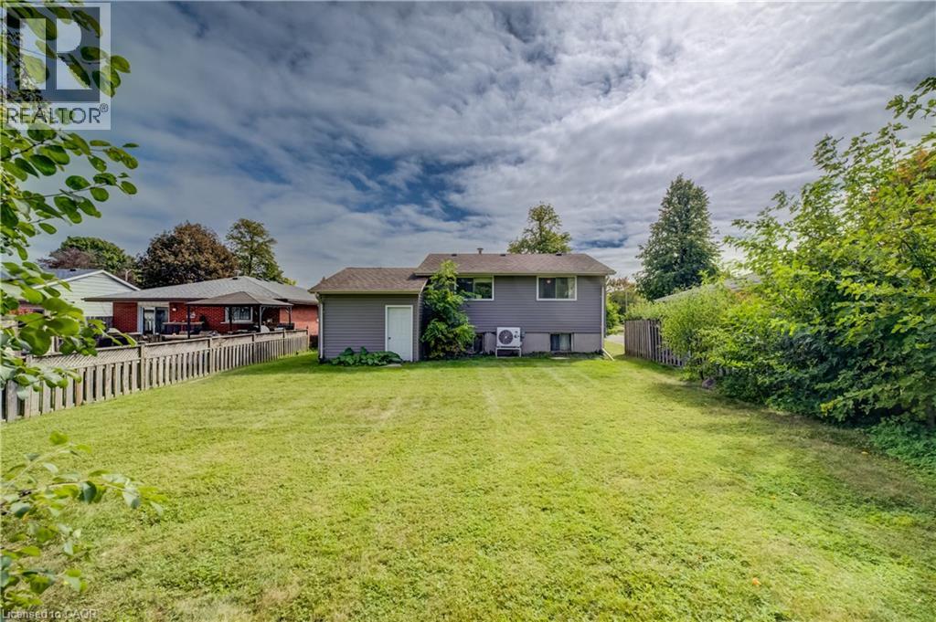 30 Kingswood Drive, Kitchener, Ontario  N2E 1A7 - Photo 23 - 40874904
