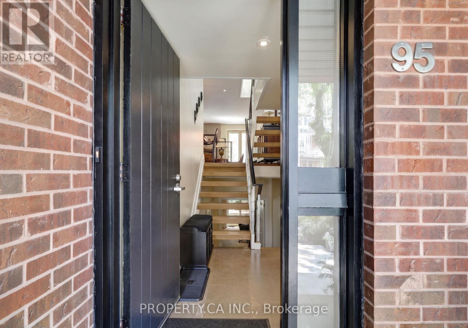 95 Balmoral Avenue, Toronto, Ontario  M4V 1J5 - Photo 2 - C14127626