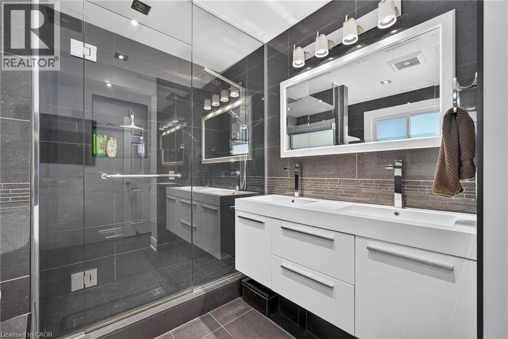 422 Third Line, Oakville, Ontario L6L 4A5 - Photo 20 - 40872689