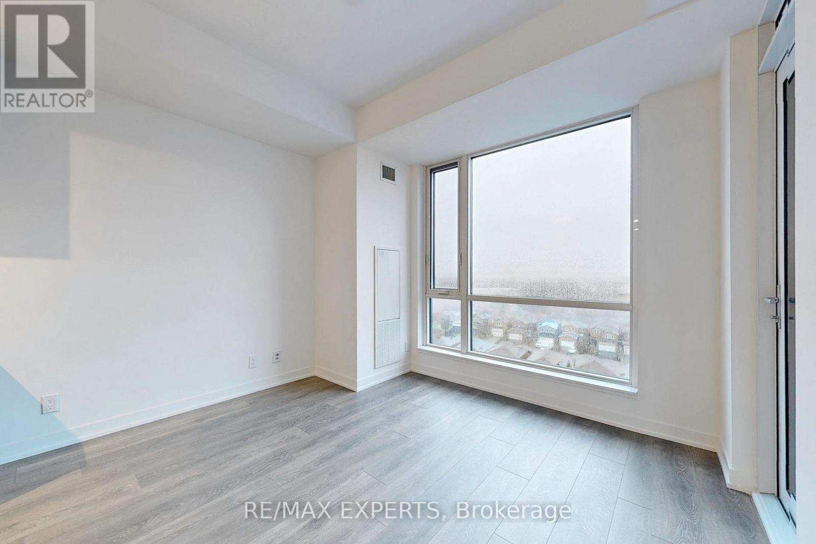 B-808 - 7950 Bathurst Street, Vaughan (Beverley Glen), Ontario  L4J 0L4 - Photo 11 - N14127592