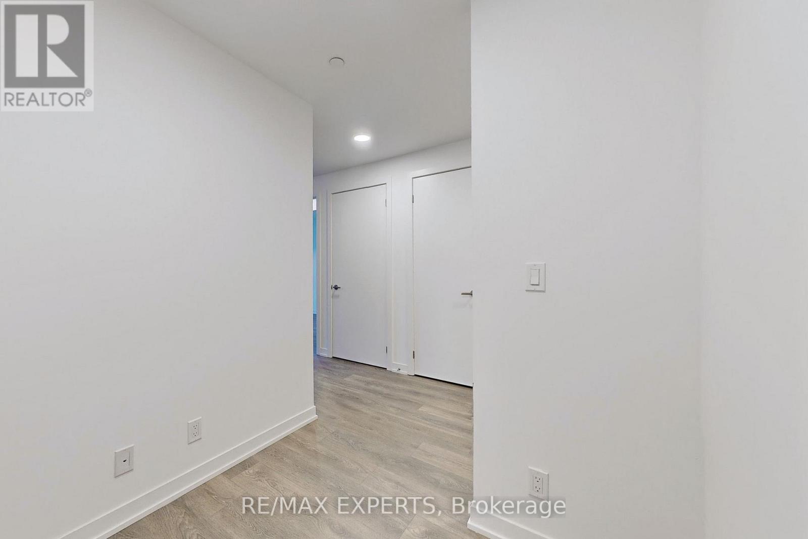 B-808 - 7950 Bathurst Street, Vaughan (Beverley Glen), Ontario  L4J 0L4 - Photo 17 - N14127592