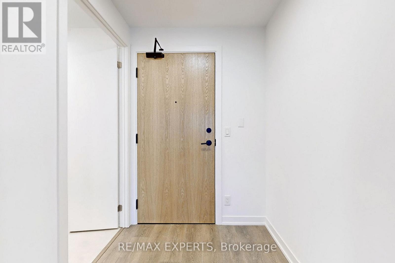 B-808 - 7950 Bathurst Street, Vaughan (Beverley Glen), Ontario  L4J 0L4 - Photo 2 - N14127592