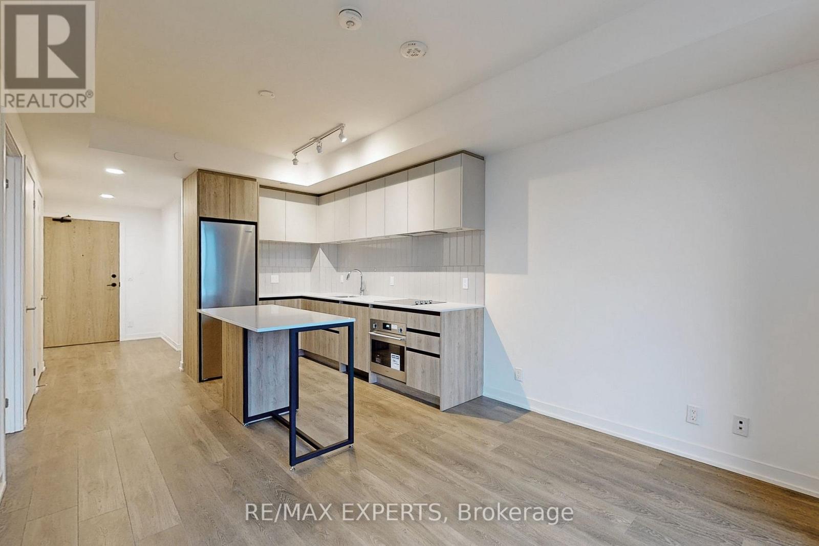 B-808 - 7950 Bathurst Street, Vaughan (Beverley Glen), Ontario  L4J 0L4 - Photo 3 - N14127592