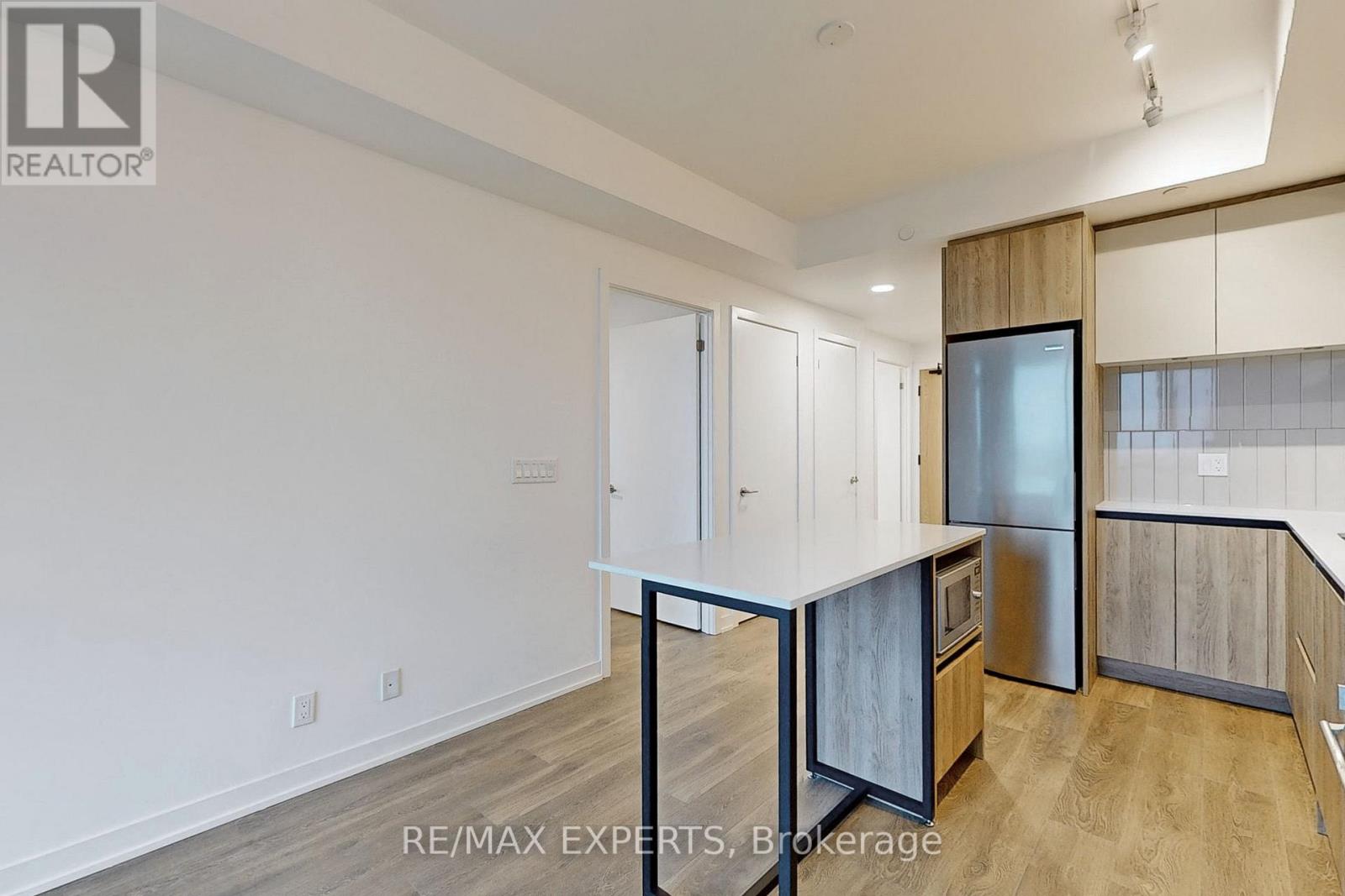 B-808 - 7950 Bathurst Street, Vaughan (Beverley Glen), Ontario  L4J 0L4 - Photo 6 - N14127592
