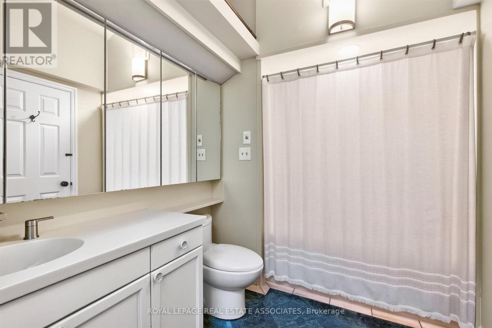 157 Indian Valley Trail, Mississauga, Ontario  L5G 2K5 - Photo 21 - W14127652
