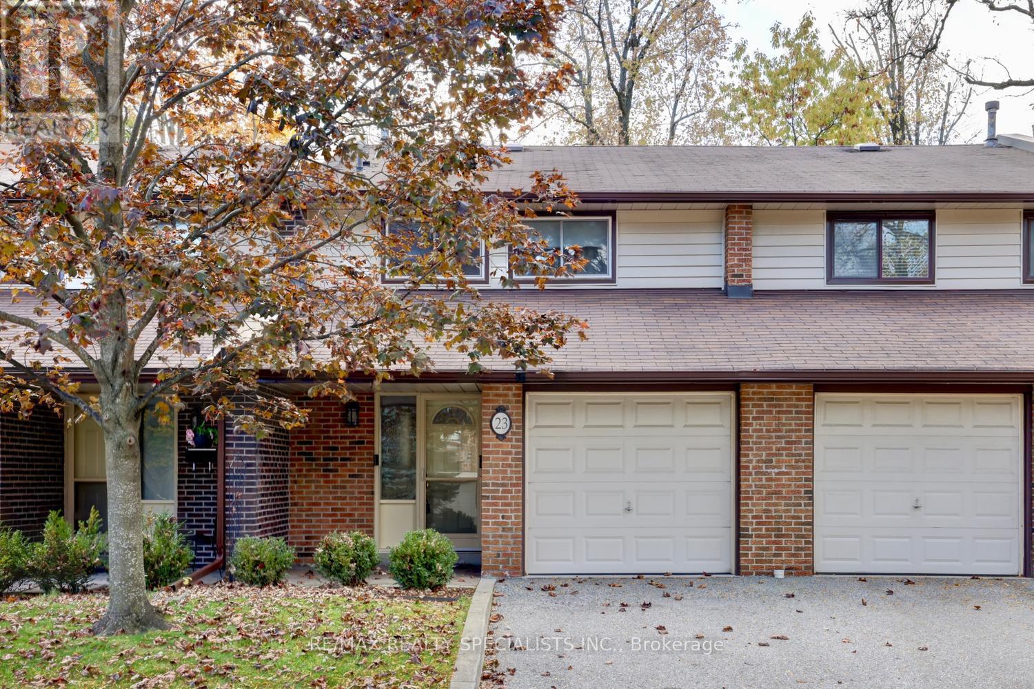 23 - 2020 South Millway, Mississauga, Ontario  L5L 1K2 - Photo 2 - W14127668