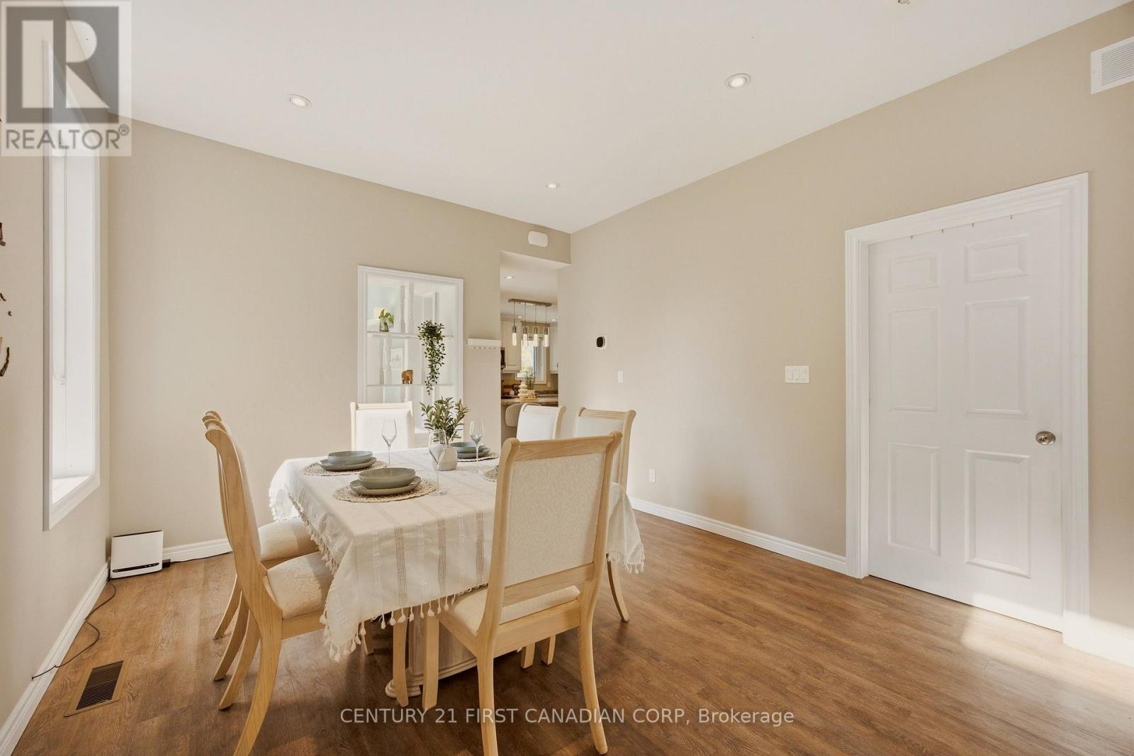 257 Union Street, North Middlesex, Ontario  N0M 2K0 - Photo 14 - X14127302
