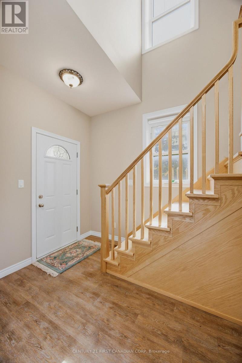 257 Union Street, North Middlesex, Ontario  N0M 2K0 - Photo 29 - X14127302
