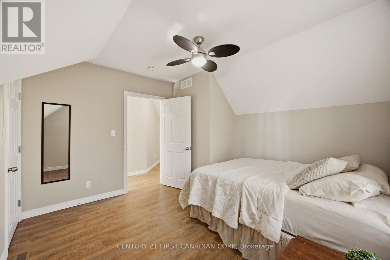 257 Union Street, North Middlesex, Ontario  N0M 2K0 - Photo 32 - X14127302