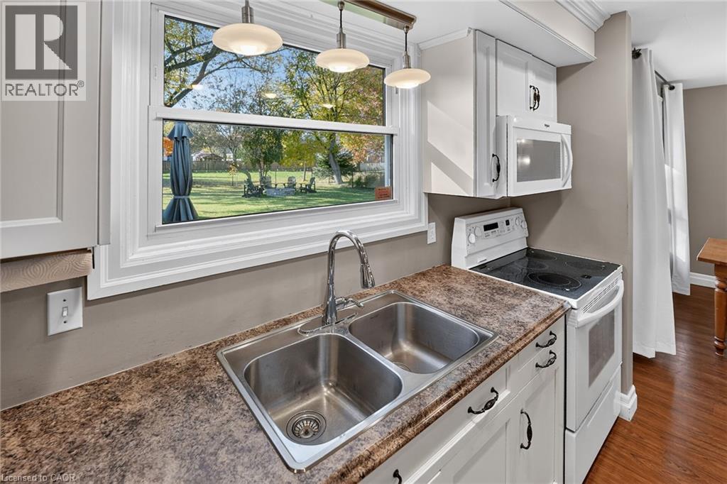 2 Parkdale Crescent, Pelham, Ontario  L3E 0K6 - Photo 12 - 40874805
