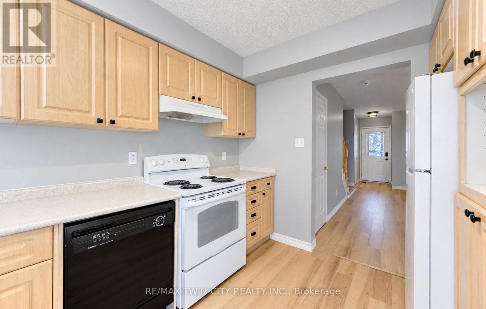 61 Chesterton Lane, Guelph, Ontario  N1E 7A6 - Photo 17 - X14127512
