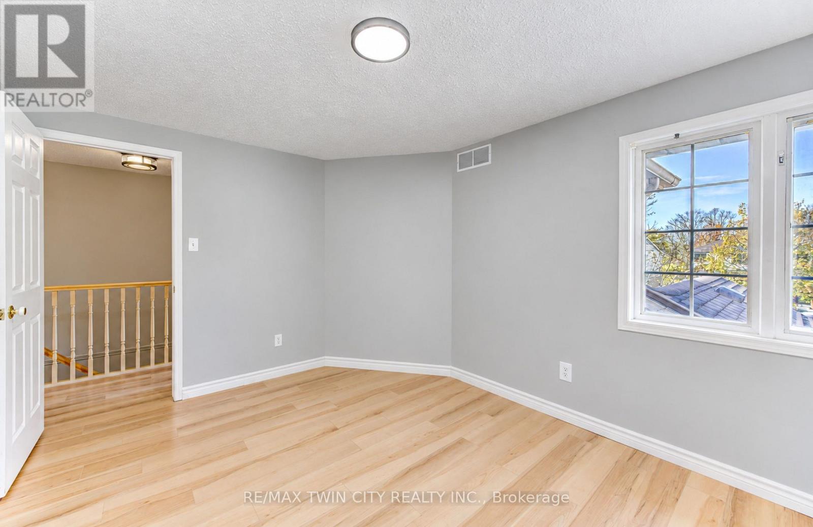 61 Chesterton Lane, Guelph, Ontario  N1E 7A6 - Photo 25 - X14127512