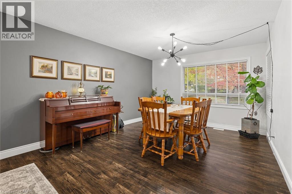 3 Oakwood Avenue, Kitchener, Ontario  N2H 6G7 - Photo 5 - 40874314