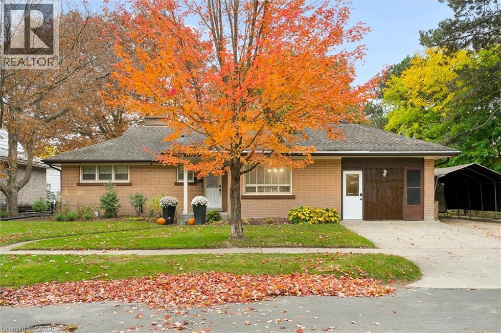 3 Oakwood Avenue, Kitchener, Ontario  N2H 6G7 - Photo 2 - 40874314