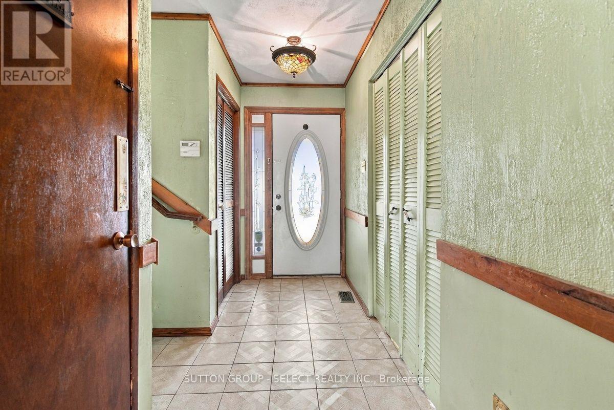 25 Finch Crescent, London South, Ontario  N6E 2E4 - Photo 5 - X14127772